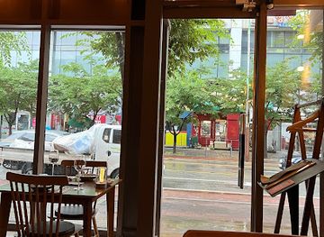 south-korea/incheon/bar/zaneuk-casual-bar-wine-dining