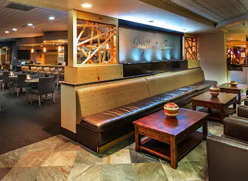 Driftwood Lounge