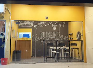 oman/musandam-governorate/bar/classic-burger-house