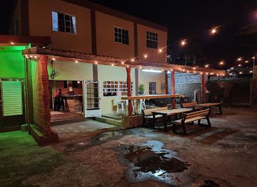 saint-lucia/vieux-fort/bar/club-xquisite