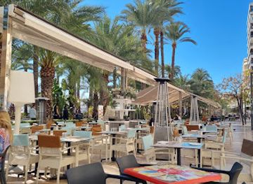 spain/alicante/playa-del-postiguet/bar/dubliner-s-on-esplanada-d-espanya