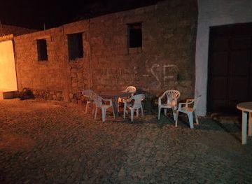 cabo-verde/vila-do-maio/bar/chacha-chicken-restaurant