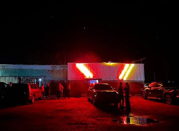 louisiana/kisatchie-national-forest/bar/holiday-lounge