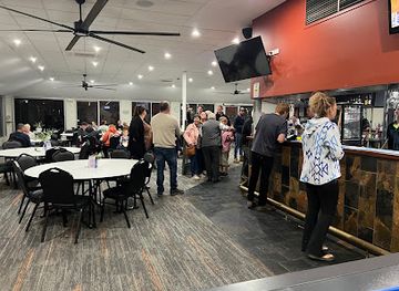 australia/red-centre/bar/range-view-restaurant