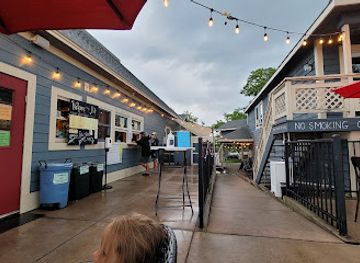 wisconsin/bayfield/bar/pub-restaurant-wine-bar