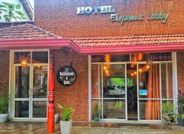 sri-lanka/pinnawala-elephant-orphanage/bar/elephant-lobby-hotel-pinnawala