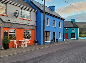 ireland/beara-peninsula/bar/the-village-inn