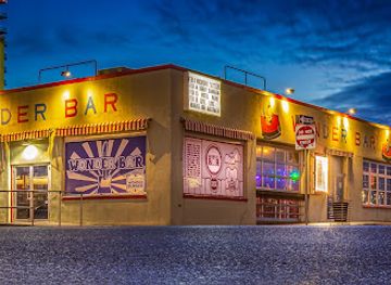 Wonder Bar