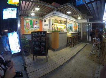 philippines/boracay/bar/beach-hut-bar-boracay