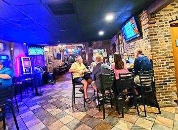 missouri/st-louis/soulard/bar/great-grizzly-bear