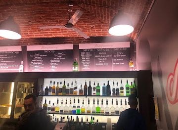 italy/turin/san-salvario/bar/la-choza