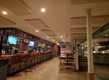 maryland/sandy-point-state-park/bar/fox-s-den