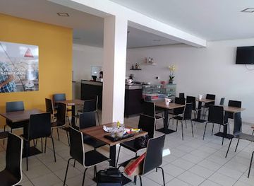 portugal/lamego/bar/sara-s