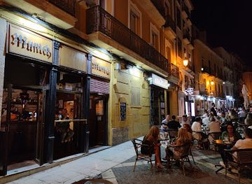 spain/alicante/barrio-de-santa-cruz/bar/amapola-pub