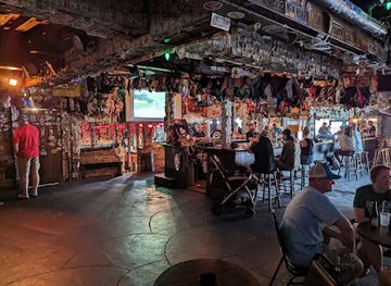florida/florida-keys/bar/capt-tony-s-saloon