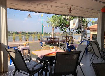 uganda/kampala/bar/capital