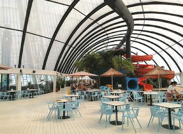 kazakhstan/nur-sultan/khan-shatyr-entertainment-center/bar/sky-beach-club