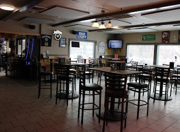 wisconsin/kettle-moraine/bar/big-guy-s