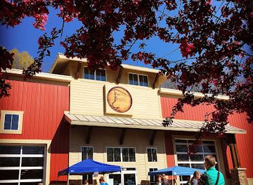 michigan/southwest-michigan/bar/bier-distillery-brewery