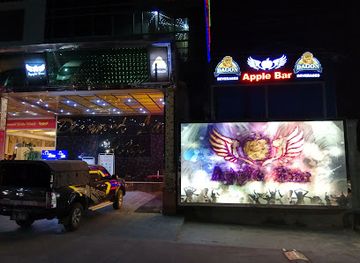 myanmar-burma/yangon/insein/bar/apple-bar