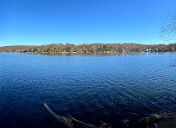 connecticut/bear-mountain-state-park/bar/bear-mountain-reservation