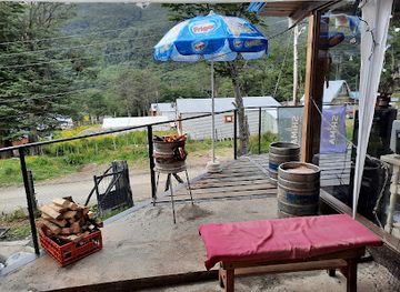 argentina/tierra-del-fuego-national-park/bar/cabana-del-glaciar