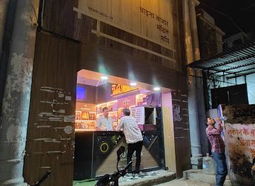 india/uttar-pradesh/bar/singh-is-king-open-air-theka