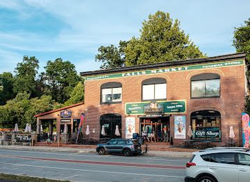 pennsylvania/ohiopyle-state-park/bar/falls-market-inn-suite