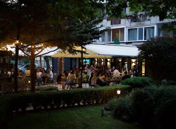 bulgaria/varna/briz/bar/habits-bar-food-shisha