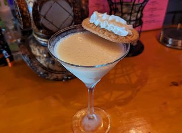 maine/southern-maine-coast/bar/up-up-cocktail-lounge
