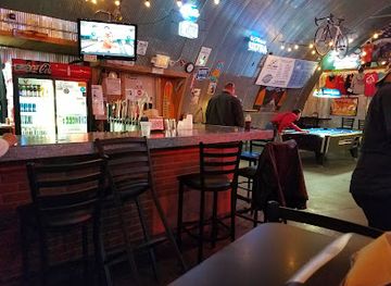 iowa/driftless-area/bar/flat-tire-lounge