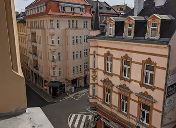 czechia/karlovy-vary/bar/ballantines-bar