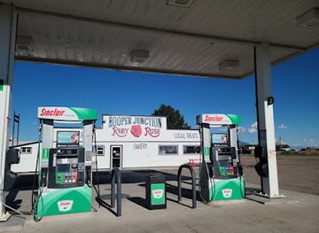 colorado/great-sand-dunes-national-park-and-preserve/bar/the-hooper-junction-ruby-rose-bakery-cafe