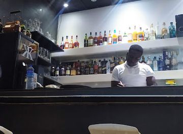 the-gambia/serekunda/bar/elidis-cafe-bar