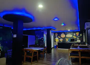The king pub& Restro