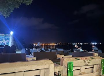 djibouti/gulf-of-tadjourah/bar/beach-house