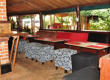 uganda/jinja/bar/all-friends-grill-bar-and-restaurant