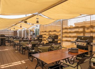 japan/osaka/tennoji/bar/three-monkeys-cafe-tennoji