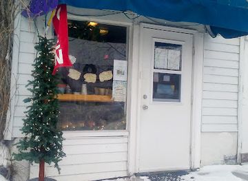 wisconsin/bayfield/bar/starlit-kitchen