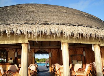 maldives/dhangethi-island/bar/sunset-bar-angaga-resort