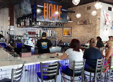 arizona/sonoran-desert/bar/desert-penguin-bar-grill