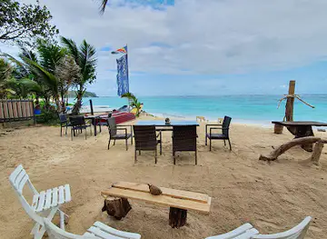 ＲＯＹＡＬ ＢＡＹ ＢＥＡＣＨ ＣＬＵＢ