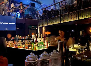 indonesia/west-java/bar/nyonya-manis-drinking-club