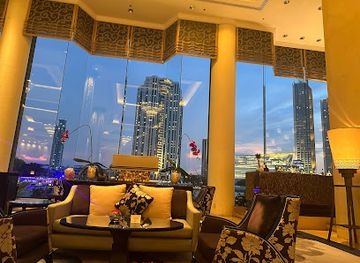 thailand/central-thailand/bar/the-long-bar