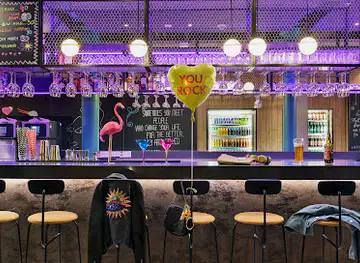Bar 24h Moxy Warsaw Praga