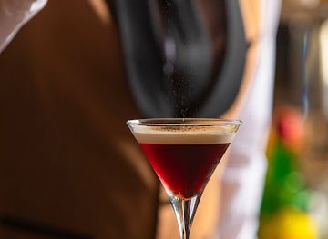 egypt/cairo/giza/bar/the-first-bar