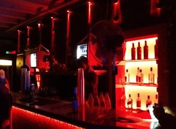 chile/easter-island/bar/club-ambar