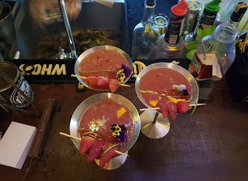 colombia/medellin/laureles/bar/barc2