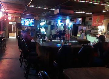 texas/south-texas/bar/texas-rose-bar-one-of-the-top-10-honkytonks-in-texas