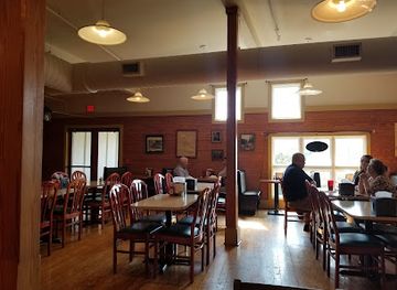 kentucky/big-south-fork-national-river-and-recreation-area/bar/the-whistle-stop